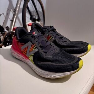 New Balance Fresh Foam Tempo Running Sneakers (Size 9,5 US)